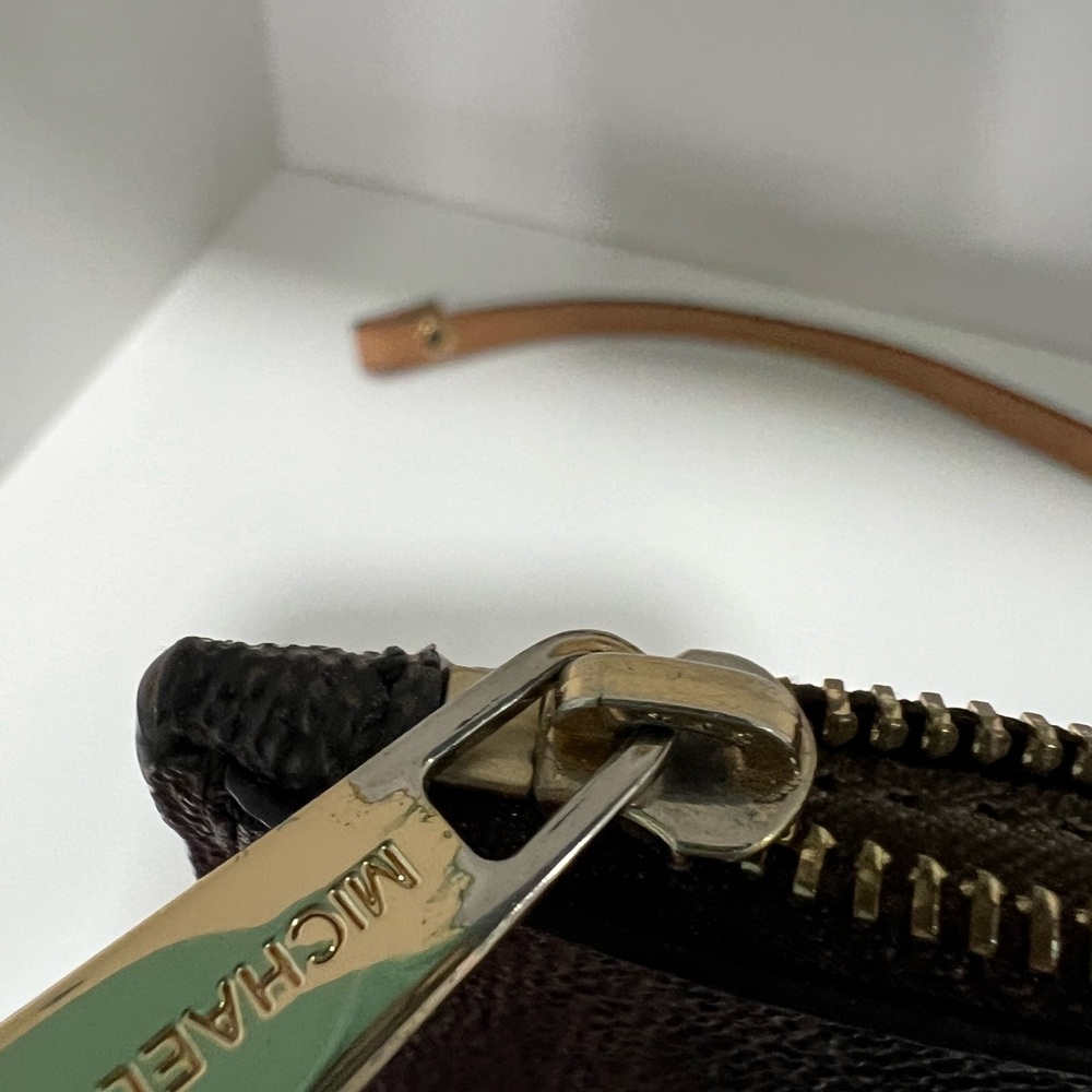 Michael Kors Brown Wristlet, wallet or insert - Picture 4 of 11